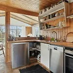 Feriehus Wooden House By Sletterhage Lighthouse On Helgenaes