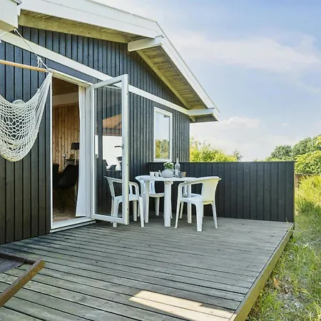 Wooden House By Sletterhage Lighthouse On Helgenaes Feriehus